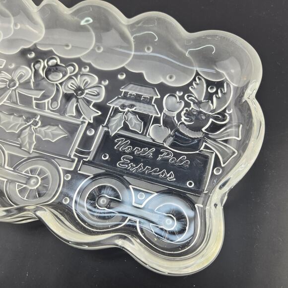 Holiday Traditions Collection North Pole Tray by Gorham Crystal - Picture 3 of 7